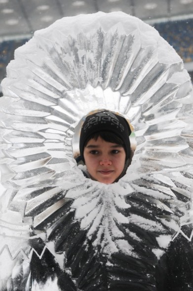 Abre o Parque de Escultura de Gelo em Kiev, Ucrânia (Vladimir Borodin/The Epoch Times)