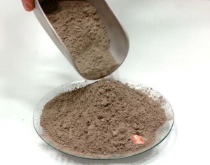 A síntese da cinza pode produzir zeólitas, que se revelaram como eficientes adsorventes no tratamento de efluentes, segundo a pesquisa (Imagem da internet)