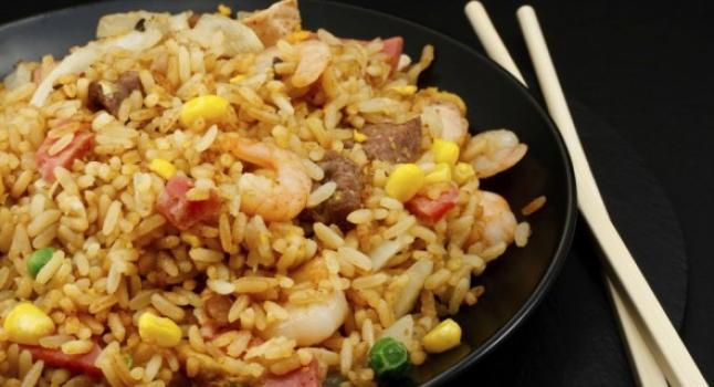 Especialistas chineses em gastronomia dizem que o arroz frito é uma especialidade de Yangzhou (Stock Solutions/Photos.com)