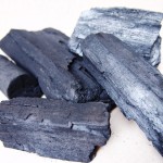 Carvão vegetal (Ticiane Rossi/The Epoch Times)