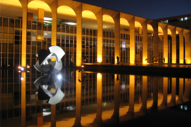 Palácio do Itamaraty, a sede Ministério das Relações Exteriores, em Brasília (Xenia Antunes/Wikimedia Commons)