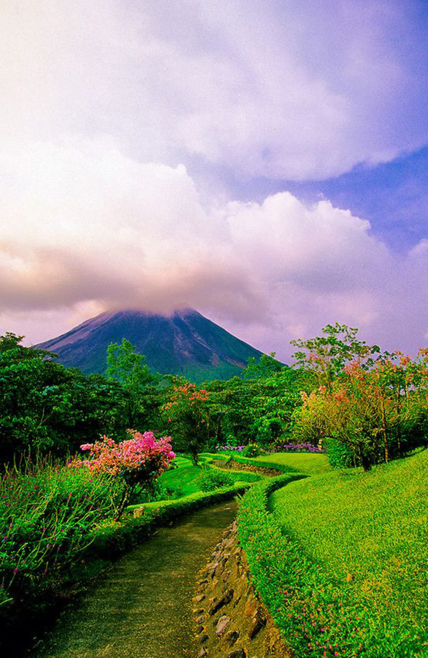 Saguão do Observatório do Vulcão Arenal, Costa Rica (Reprodução)
