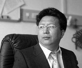 Dr. Shen Zhong Yang, diretor do Centro de Transplantes do Primeiro Hospital Central de Tianjin (Kanzhongguo)