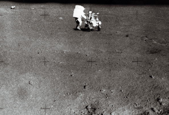 NASA ocultou descoberta de edificações na Lua, afirmam ex-funcionários