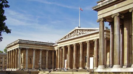 Jornal chinês “Global Times” pede que Museu Britânico devolva relíquias supostamente roubadas
