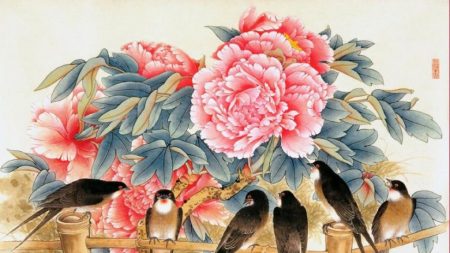 Liang Yan Sheng pinta flores e aves com técnica tradicional chinesa