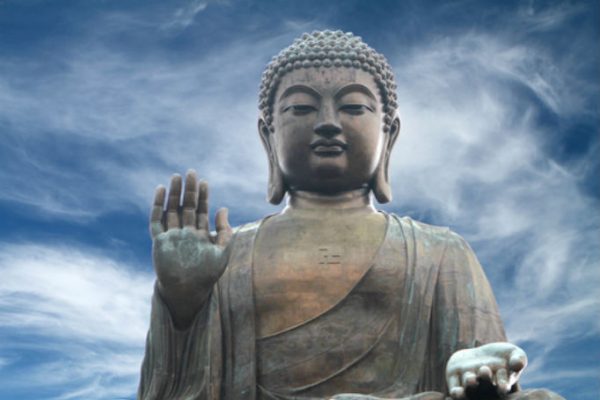 Buda Tian Tan em Hong Kong (Shutterstock)