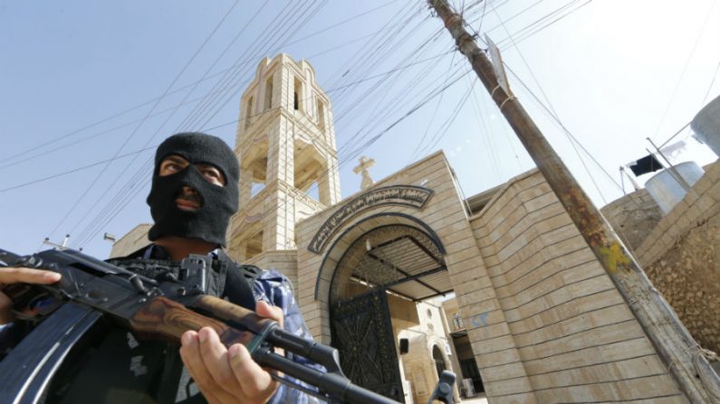 Cristãos iraquianos são encurralados por jihadistas em Bartala