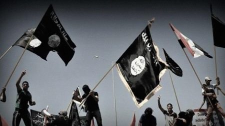 O que sabemos sobre o ISIS-K, supostos perpetradores do massacre no Concert Hall de Moscou