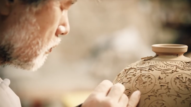 Confira vasos de cerâmica de artistas coreanos