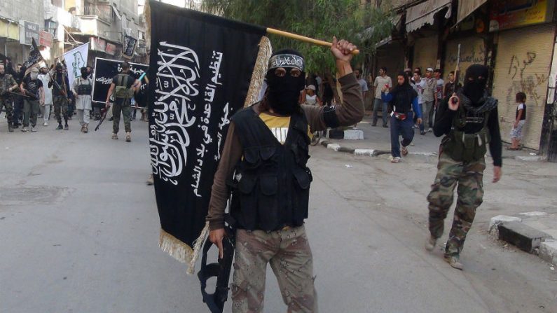 Terroristas islâmicos implantam o horror no Iraque e na Síria