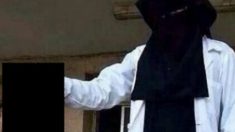 Britânica jihadista publica foto no Twitter segurando uma cabeça decapitada