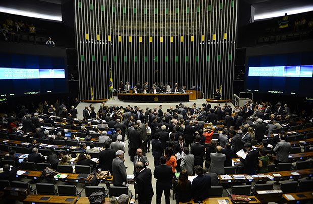 Parlamentares brasileiros estão entre os mais caros do mundo