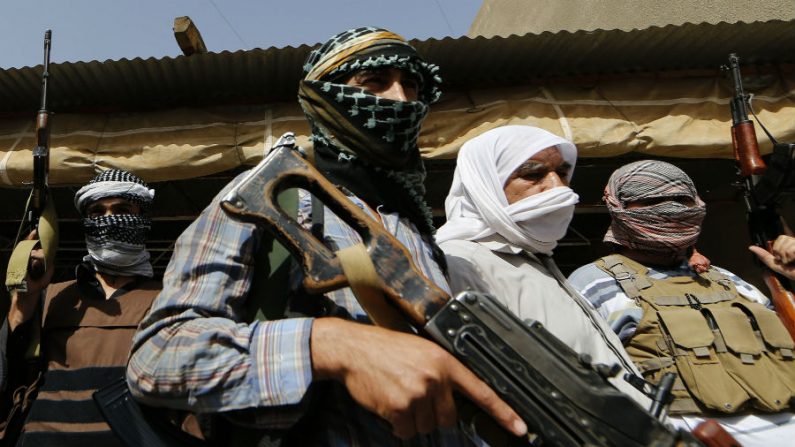 Estado Islâmico executa 220 iraquianos de tribo opositora no Iraque