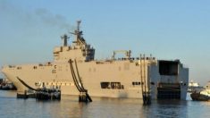 França torna a adiar entrega de navio de guerra à Rússia