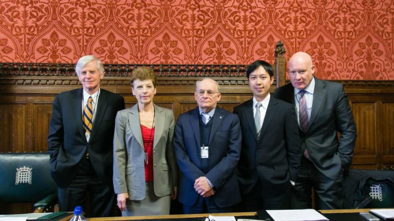 Parlamento do Reino Unido realiza fórum contra extração forçada de órgãos na China