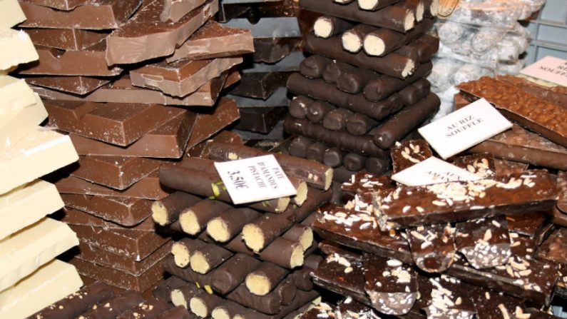 A ingestão correta de chocolate beneficia a pele