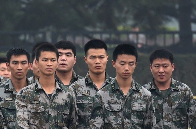 A extensa fraude que corrompe o exército militar chinês