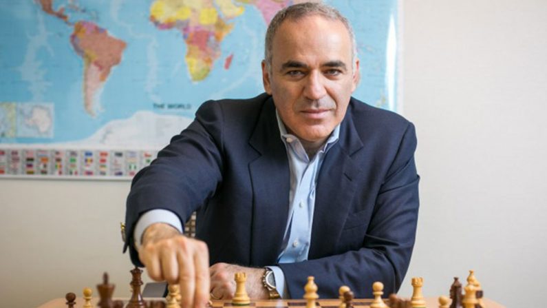 Garry Kasparov, rei do xadrez, combate ditaduras em todo mundo