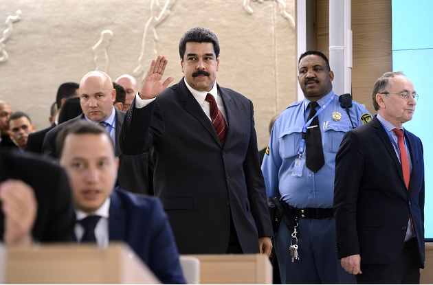 Senadores da Colômbia e Chile denunciam Maduro ao Tribunal de Haia