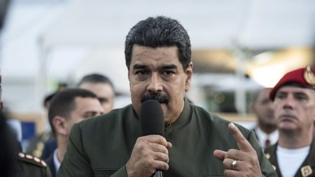 Justiça da Argentina ordena investigação sobre crimes de Maduro na Venezuela