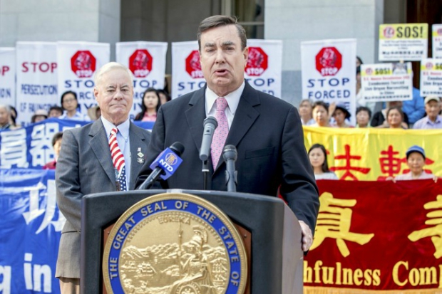 Senadores da Califórnia ameaçados pelo consulado chinês por resolução de direitos humanos