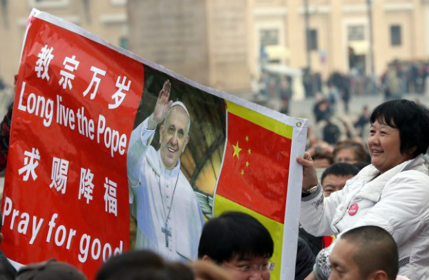 Papa Francisco satisfaz regime chinês ao privar católicos clandestinos perseguidos de seus bispos