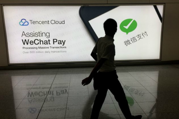 Chineses são detidos por publicar conteúdo “sensível” na rede social WeChat
