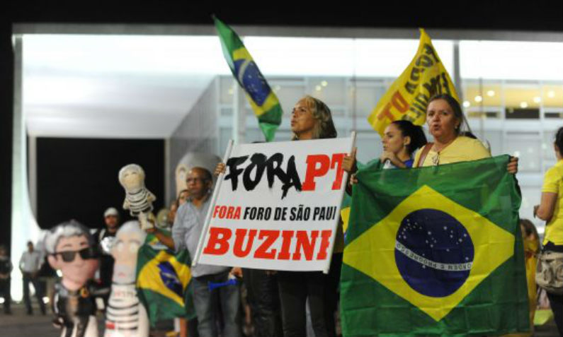 Lista de candidatos à presidência mostra que Brasil não aprendeu a lição