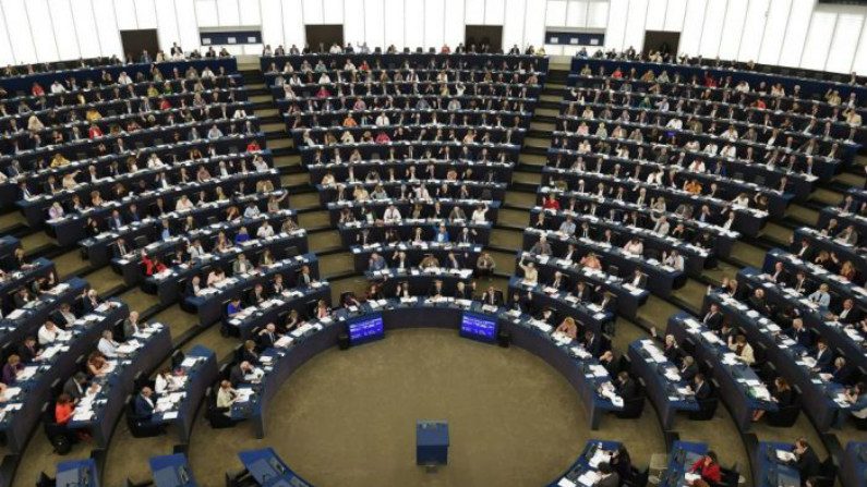 União Europeia aprova resolução que defende Taiwan contra ameaças da China