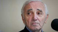 Macron lamenta morte do cantor francês Charles Aznavour