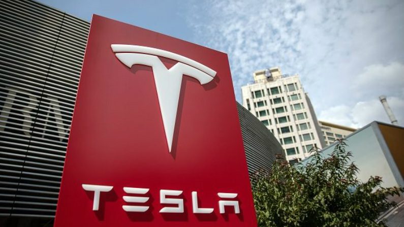 Elon Musk promete ‘Robotaxi’ da Tesla com visual futurista