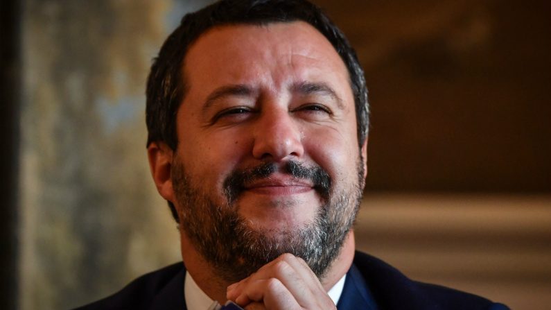 Senado da Itália aprova lei de segurança e imigração promovida por Salvini