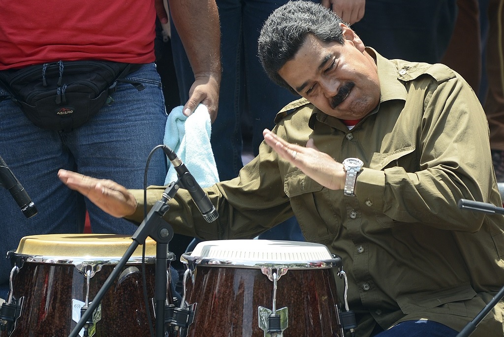 Maduro propõe prisão perpétua na Venezuela para “crimes” de corrupção e “traição à pátria”