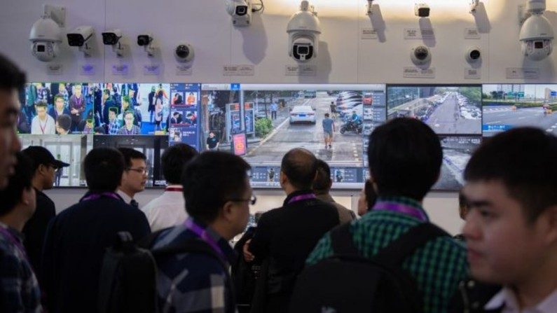 Autoridades chinesas exigem instalação de câmeras de vigilância dentro de casas alugadas