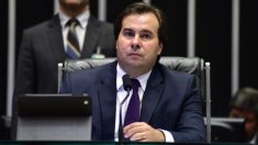 77,1% são contra mudar Constituição para permitir reeleição de Rodrigo Maia