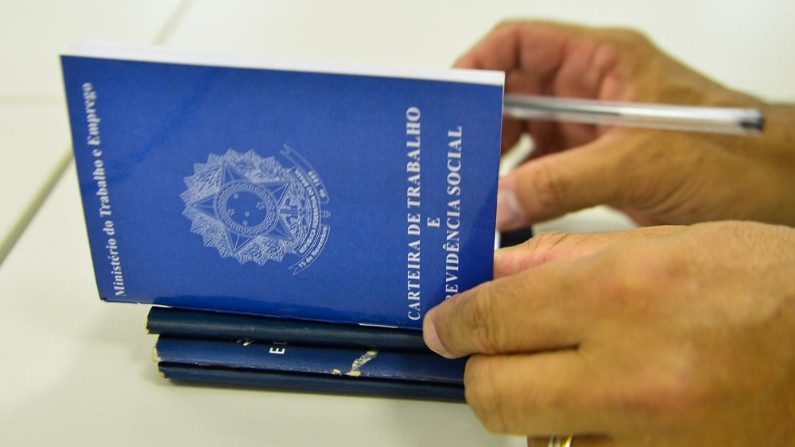 País registra criação de 48,4 mil vagas de emprego com carteira assinada