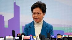 Chefe do Executivo de Hong Kong recebe apoio de líderes do regime chinês durante sua viagem a Pequim