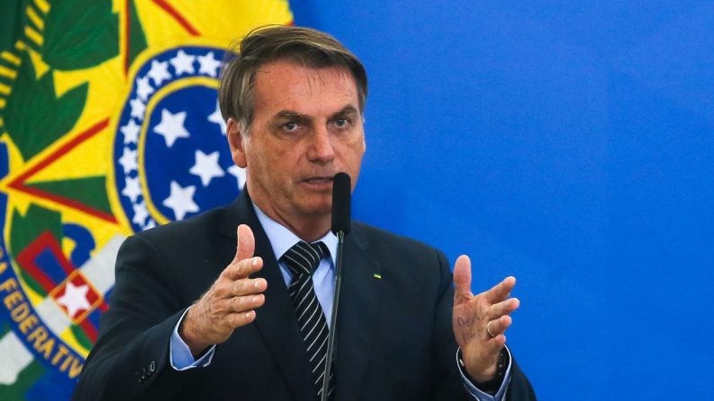 “Agora é o cidadão em primeiro lugar”, diz Bolsonaro sobre Inmetro