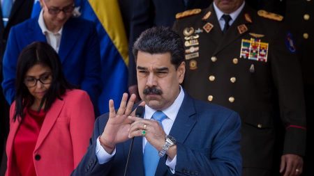 EUA processam Maduro e anunciam recompensa de US$ 15 milhões por captura