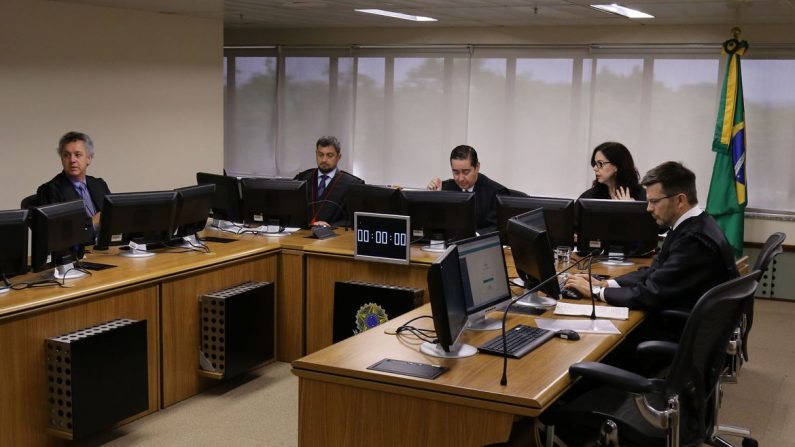 TRF4 absolve ex-tesoureiro do PT condenado por Moro na Lava Jato