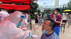China: Xinjiang pressiona por mais medidas de bloqueio para conter vírus e causa ira nos residentes