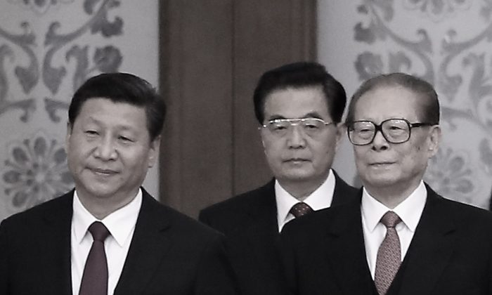(Da esquerda para a direita) o chefe do Partido Comunista Chinês, Xi Jinping, e seus predecessores Hu Jintao e Jiang Zemin em 30 de setembro de 2014 em Pequim, China (Feng Li / Getty Images)