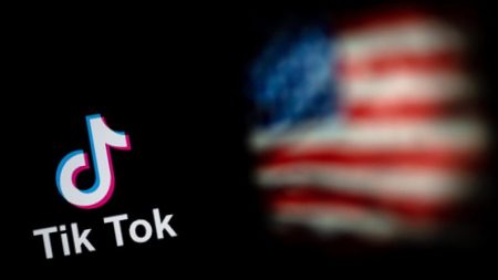 EUA da mais 15 dias de prazo para TikTok vender operações no país