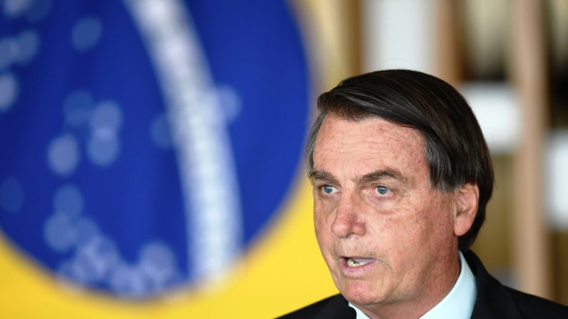 Bolsonaro anuncia que vai revogar decreto sobre privatização do SUS