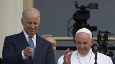 Vaticano confirma: papa parabenizou Joe Biden