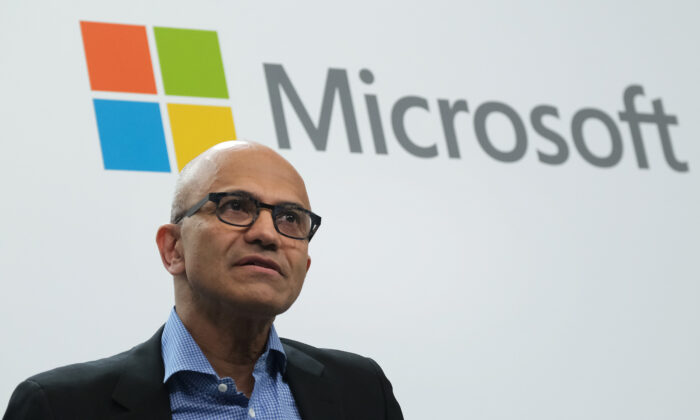 Satya Nadella, CEO da Microsoft, fala em Berlim, Alemanha, em 27 de fevereiro de 2019 (Sean Gallup / Getty Images)