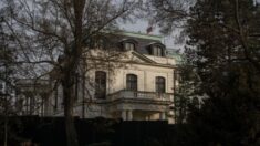 República Tcheca anuncia expulsão de vários diplomatas russos