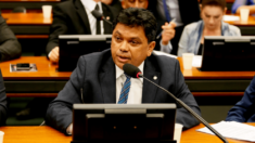 Depois da grande recepção popular ao presidente, PCdoB quer investigar Bolsonaro por visita ao Maranhão