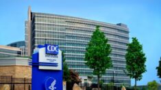 CDC sinaliza mudanças no cronograma de vacinas da COVID-19, em parte para lidar com a inflamação cardíaca